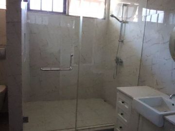 *Dijual Rumah Mewah SATELIT UTARA , Surabaya Barat*