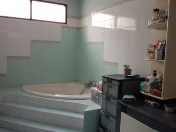 *Dijual Rumah Mewah SATELIT UTARA , Surabaya Barat*