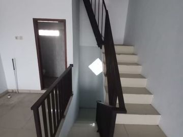RENT Ruko Tata Surya Margahayu DKT Metro Jalan Soekarno Hatta Bandung