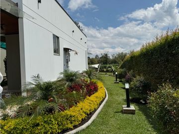 Imponente casa campestre en llanogrande Parcelacion