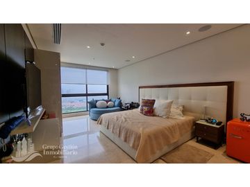 PENTHOUSE EN SANTA MARIA INTELIGENTE CON PISCINA 5/R  ASCENSOR  700MTS