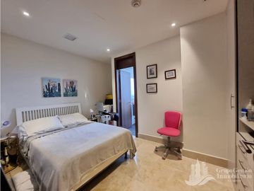 PENTHOUSE EN SANTA MARIA INTELIGENTE CON PISCINA 5/R  ASCENSOR  700MTS