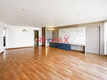 Vendo Hermoso Y Exclusivo Departamento En Casuarinas Sur!!! Con Cochera, Depósito, Cuarto Y Baño De Servicio.