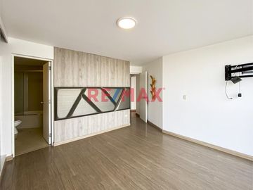 Vendo Hermoso Y Exclusivo Departamento En Casuarinas Sur!!! Con Cochera, Depósito, Cuarto Y Baño De Servicio.