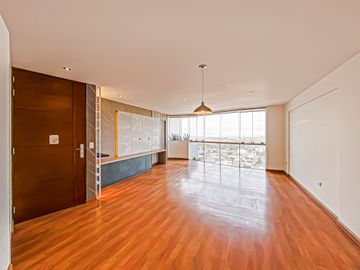 Vendo Hermoso Y Exclusivo Departamento En Casuarinas Sur!!! Con Cochera, Depósito, Cuarto Y Baño De Servicio.