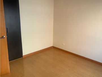 VENDO HERMOS CASA EN QUITO
