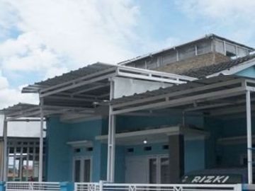 RUMAH STRATEGIS, BONUS PAGAR CANOPY & MEJA KOMPOR ; BANDUNG