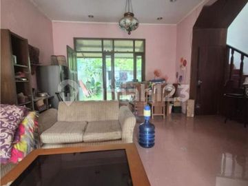 Rumah Dalam Cluster di Bukit Golf Pangkalan Jati