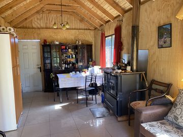 1 Linda Casa, mas 1 cabaña, mas 1 quincho.