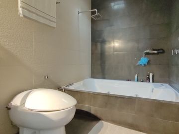 casa en venta en el portico. Cod V11622