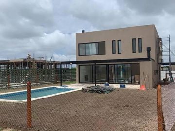 Casa en Los Castaños, Nordelta