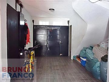 VENTA TRIPLEX 3 AMBIENTES EN OLIVOS OPORTUNIDAD