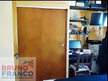 VENTA TRIPLEX 3 AMBIENTES EN OLIVOS OPORTUNIDAD