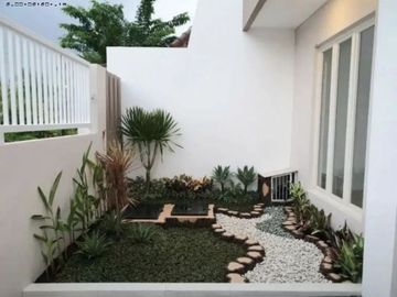 Rumah Sutorejo Tengah New Minimalis Hadap utara XYJAE