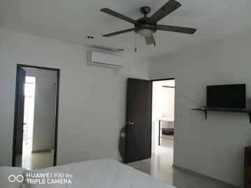 VENTA Y/O RENTA CASA EN JARDINES DE LA REJOYADA EN MERIDA, YUCATAN