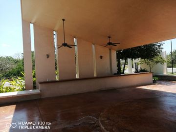 VENTA Y/O RENTA CASA EN JARDINES DE LA REJOYADA EN MERIDA, YUCATAN
