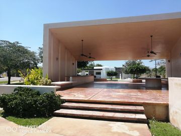 VENTA Y/O RENTA CASA EN JARDINES DE LA REJOYADA EN MERIDA, YUCATAN