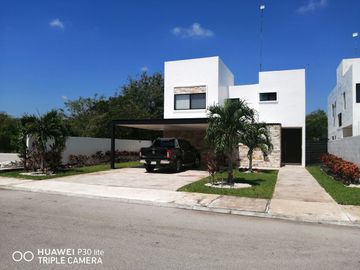VENTA Y/O RENTA CASA EN JARDINES DE LA REJOYADA EN MERIDA, YUCATAN
