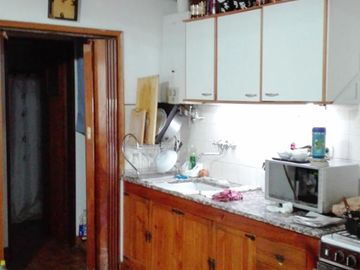 LOFT EN VENTA UBICADO EN AMPLIO LOTE