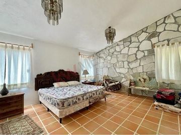 Venta Espectacular Terreno con Cabaña - Mineral del Chico