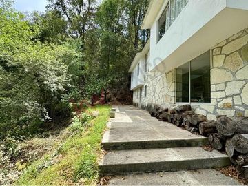 Venta Espectacular Terreno con Cabaña - Mineral del Chico