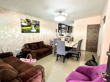 CASA EN VENTA  LA HACIENDA
