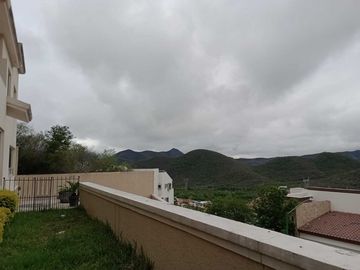 Casa en venta zona Sierra Alta