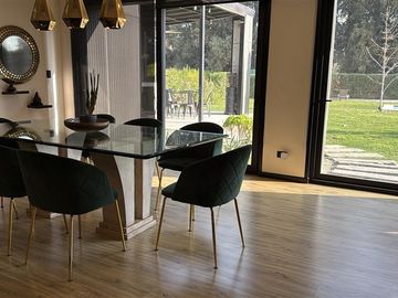 Casa en venta de 7 dorm. en Colina