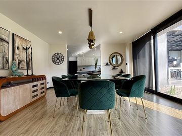 Casa en venta de 7 dorm. en Colina
