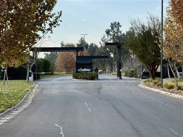Casa en venta de 7 dorm. en Colina