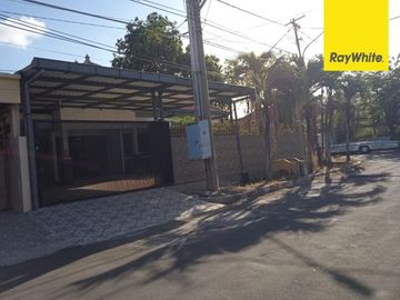 Disewakan Rumah Hook di Jl Kupang Indah, Surabaya