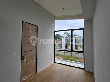 Disewakan Rumah Bagus Siap Huni Cendana Botanic Lippo Karawaci
