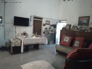 Rumah jl. Sarono Jiwo , Strategis