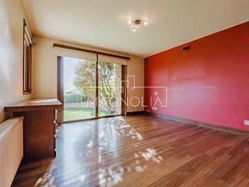 Casa en arriendo de 5 dorm. en Lo Barnechea