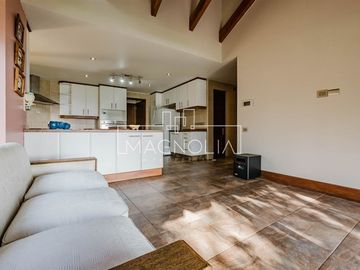 Casa en arriendo de 5 dorm. en Lo Barnechea