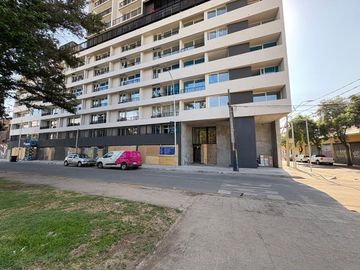Local comercial de planta libre en Ricardo Cumming