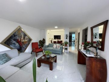 casa en venta en urbanización la flora. Cod V107985
