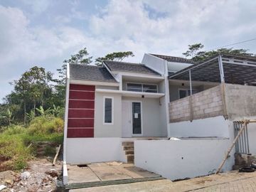 Rumah Minimalis Kekinian Strategis dkt Tol Padalarang