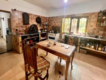 CASA QUINTA EN LOTE DE 3000 M2, DEL VISO
