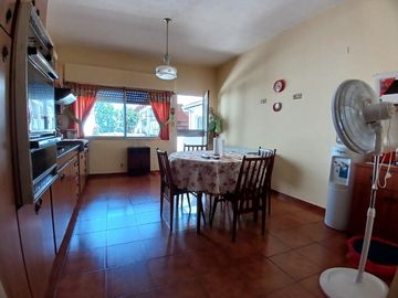 Casa en venta en Lanus Oeste