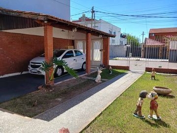 Casa en venta en Lanus Oeste