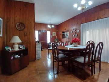 Casa en venta en Lanus Oeste