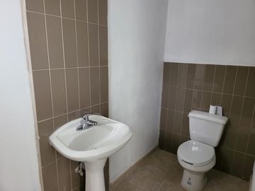 CASA EN VENTA FRACC. LAS FLORES C.P. 31513 EN CD. CUAUHTÉMOC, CHIHUAHUA.