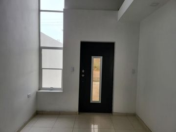 CASA EN VENTA FRACC. LAS FLORES C.P. 31513 EN CD. CUAUHTÉMOC, CHIHUAHUA.