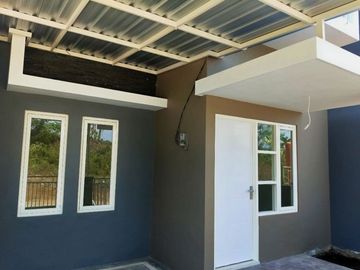 Rumah 2 Lantai GRATIS Full Biaya Pajak, Notaris, Pagar, Desain di Malang