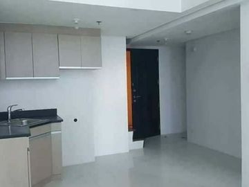 1 BR Unit For Sale in Ortigas CBD near Robinsons Mall, Poveda, Medical City, Metro walk, Sapphire bloc,Meralco ave.