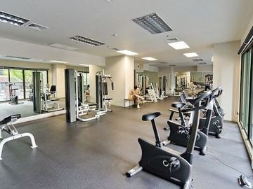 1 BR Unit For Sale in Ortigas CBD near Robinsons Mall, Poveda, Medical City, Metro walk, Sapphire bloc,Meralco ave.
