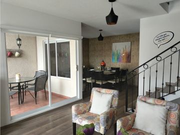 CASA EN VENTA AL SUR DE PACHUCA, BLVD SANTA CATARINA