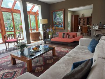 Venta de Hermosa Casa en la Encantada de Villa Chorrillos