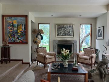 Venta de Hermosa Casa en la Encantada de Villa Chorrillos